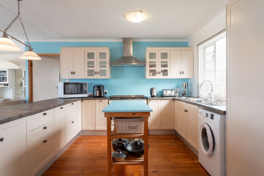 4 Bedroom Property for Sale in Bettys Bay Western Cape